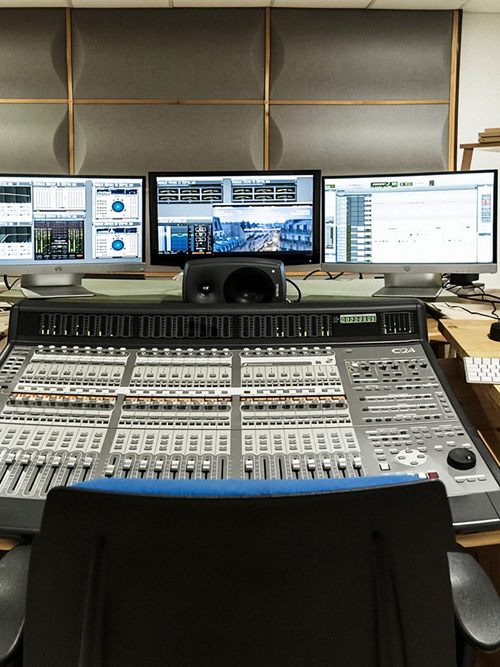 Sala de mezcla del estudio de doblaje en Vigo Cinema Iberolusa